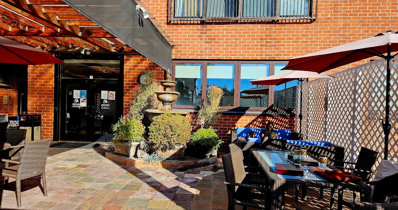 Duke's Cafe