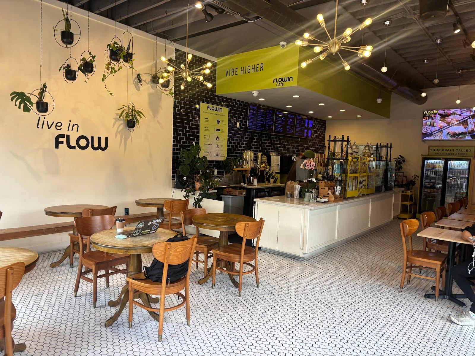Flowin Cafe