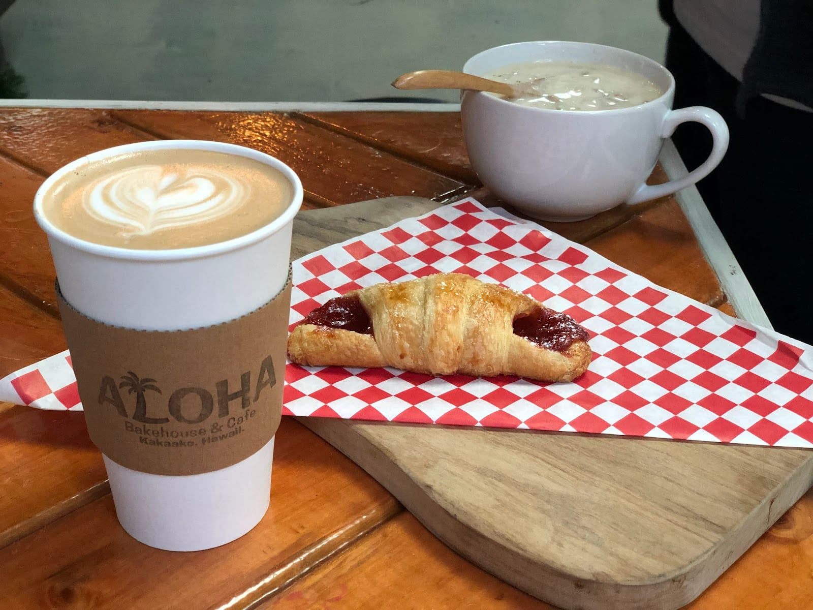 Aloha Bakehouse & Cafe