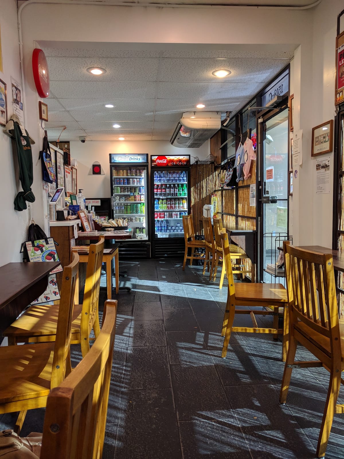 Musubi Cafe IYASUME Keeaumoku