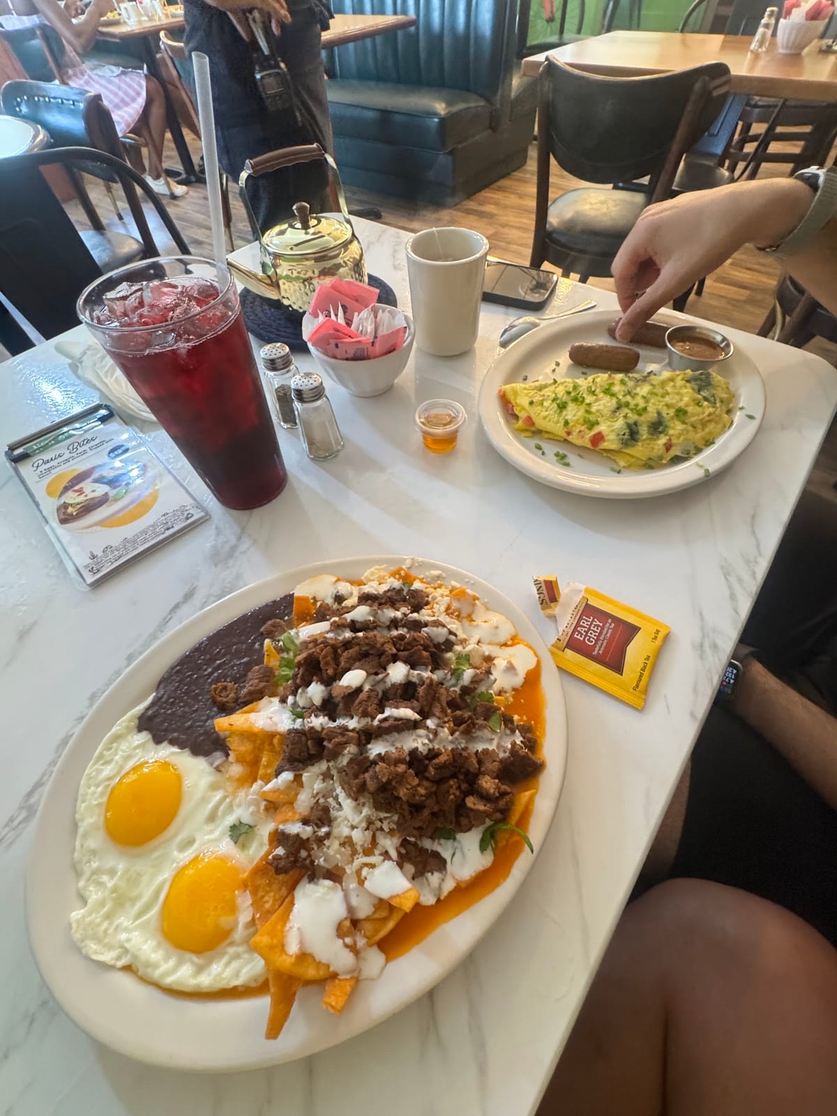 Vargas Morning Bloom Cafe