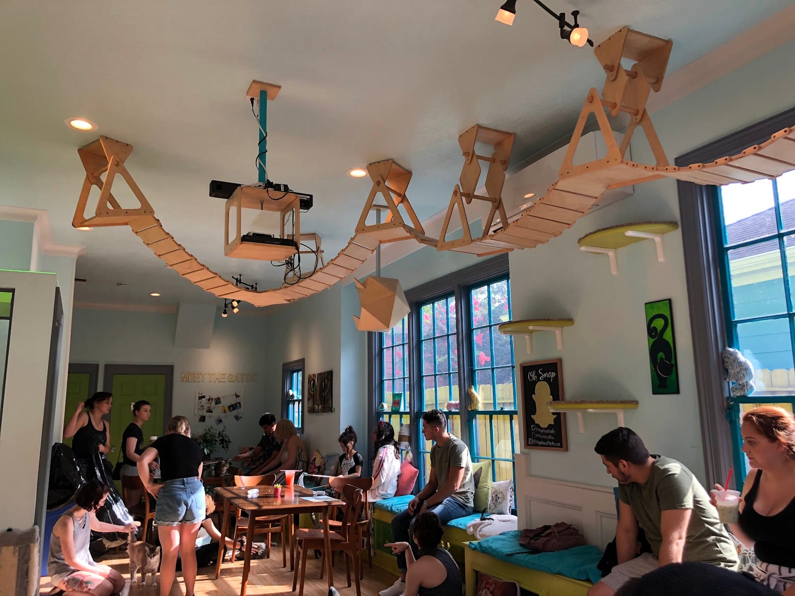 El Gato Coffeehouse