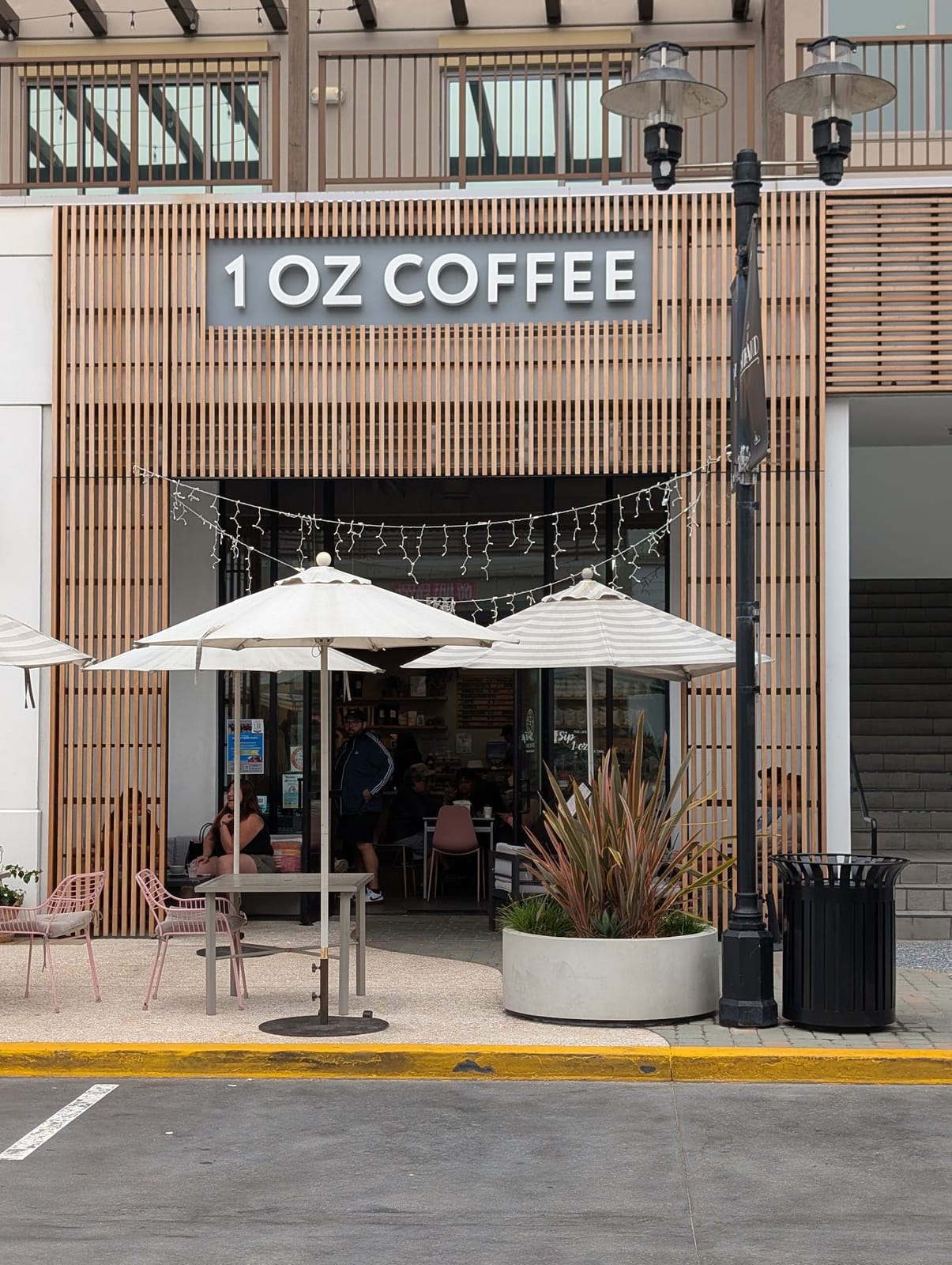 1 Oz Coffee & Food