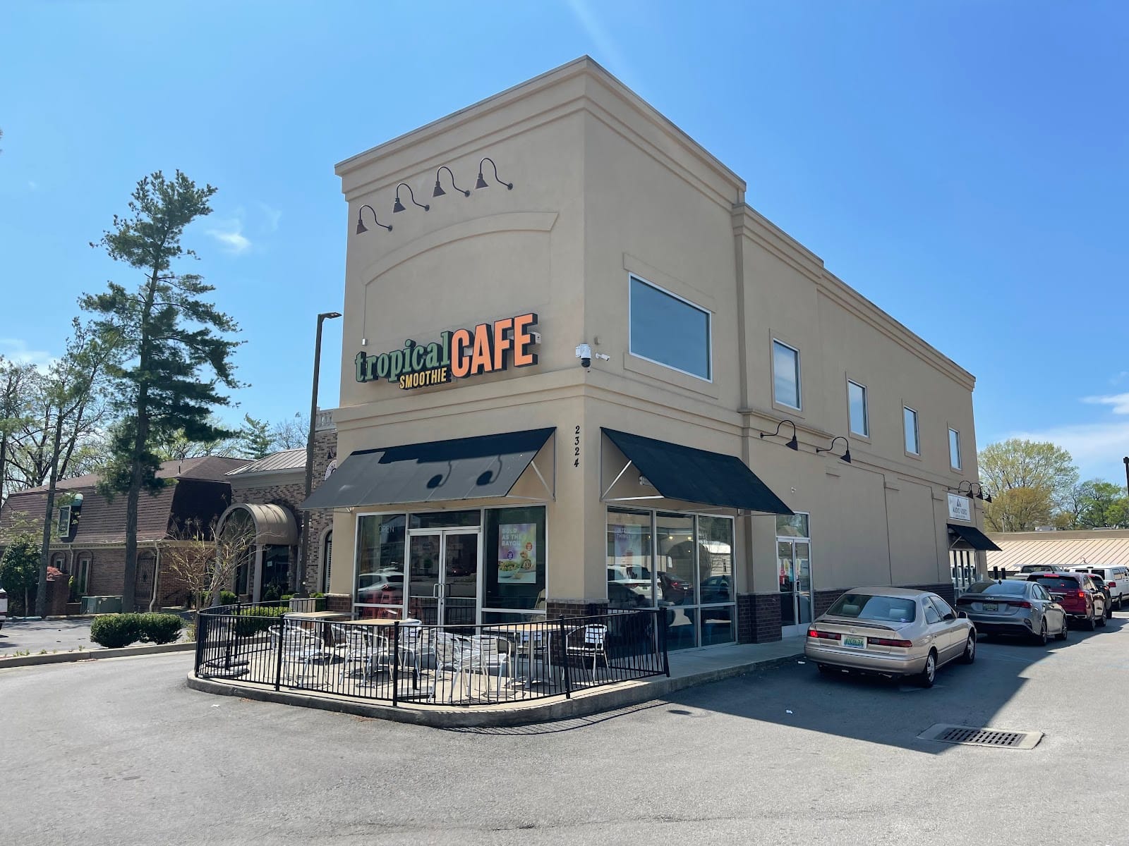 Tropical Smoothie Cafe