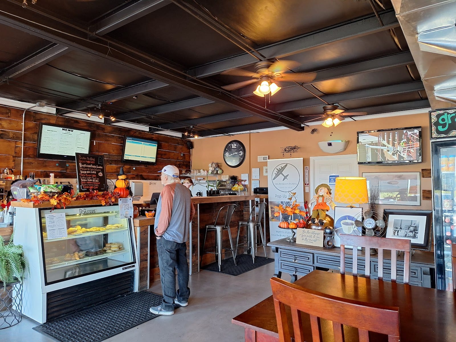 Two Brothers Bistro