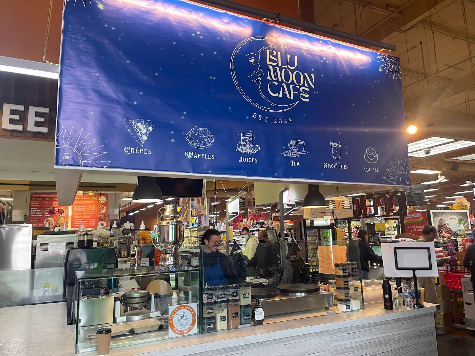 Blu Moon Cafe