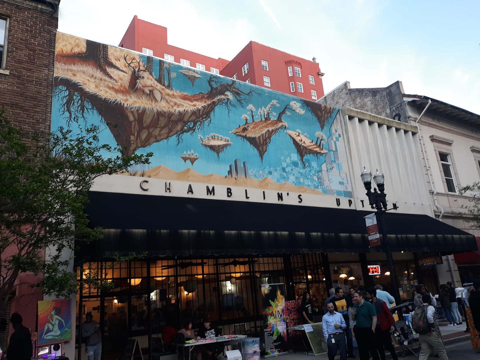 CHAMBLIN'S UPTOWN