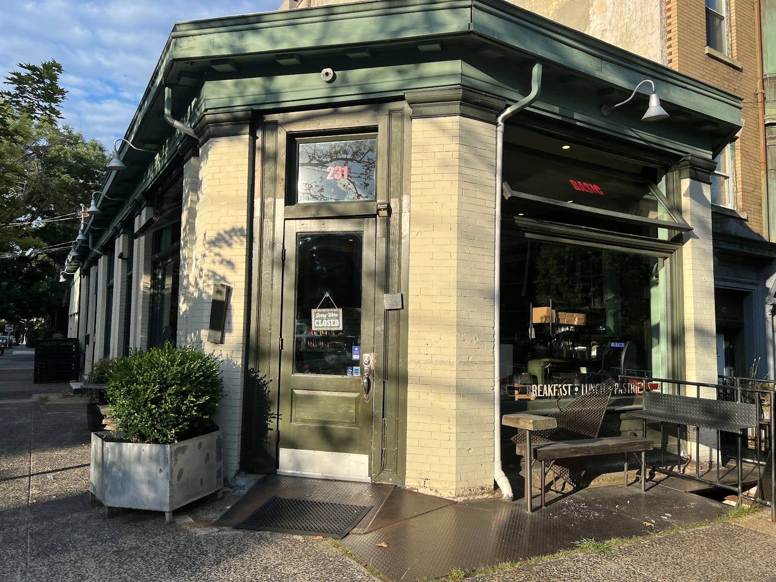 Basic Cafe
