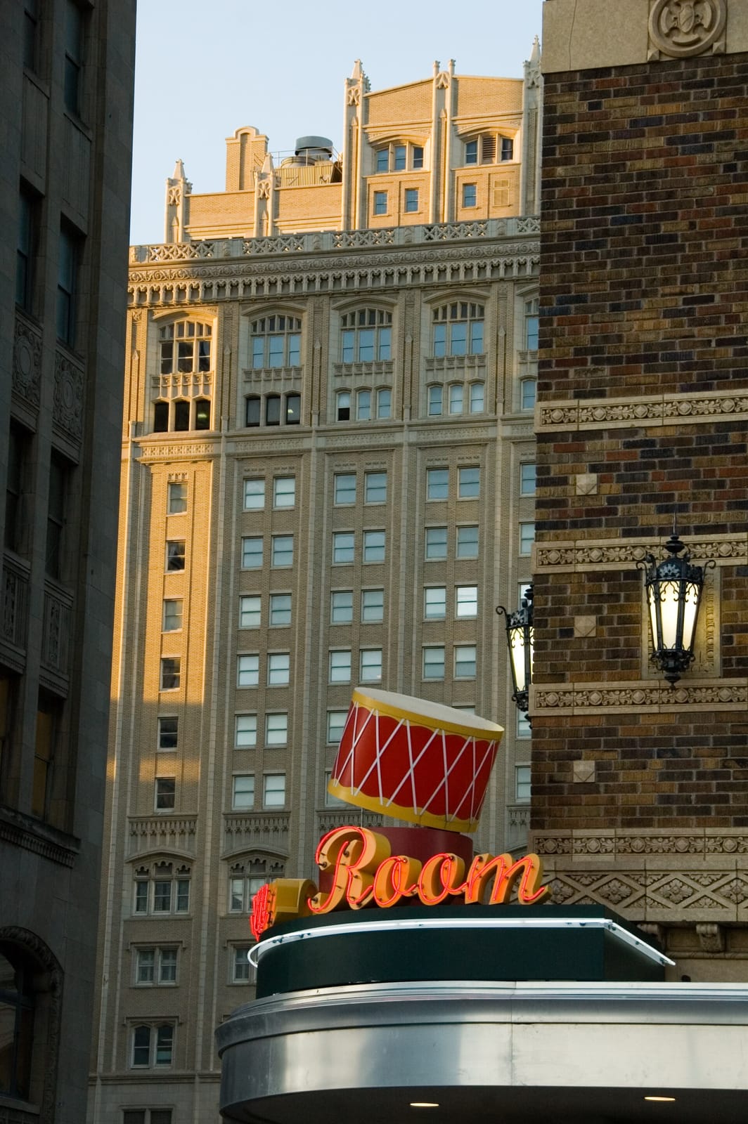 Lobby Market by Hotel Kansas City photo 3