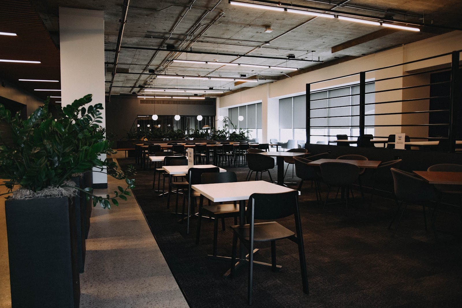 Grand Coffee + Smoothies - Crown Center