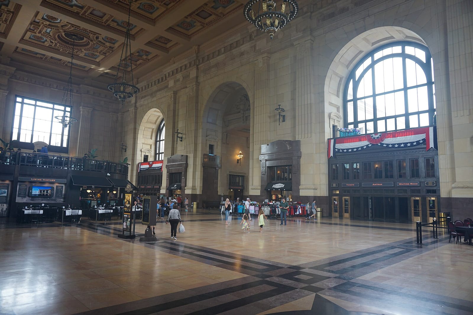 Parisi - Union Station photo 2