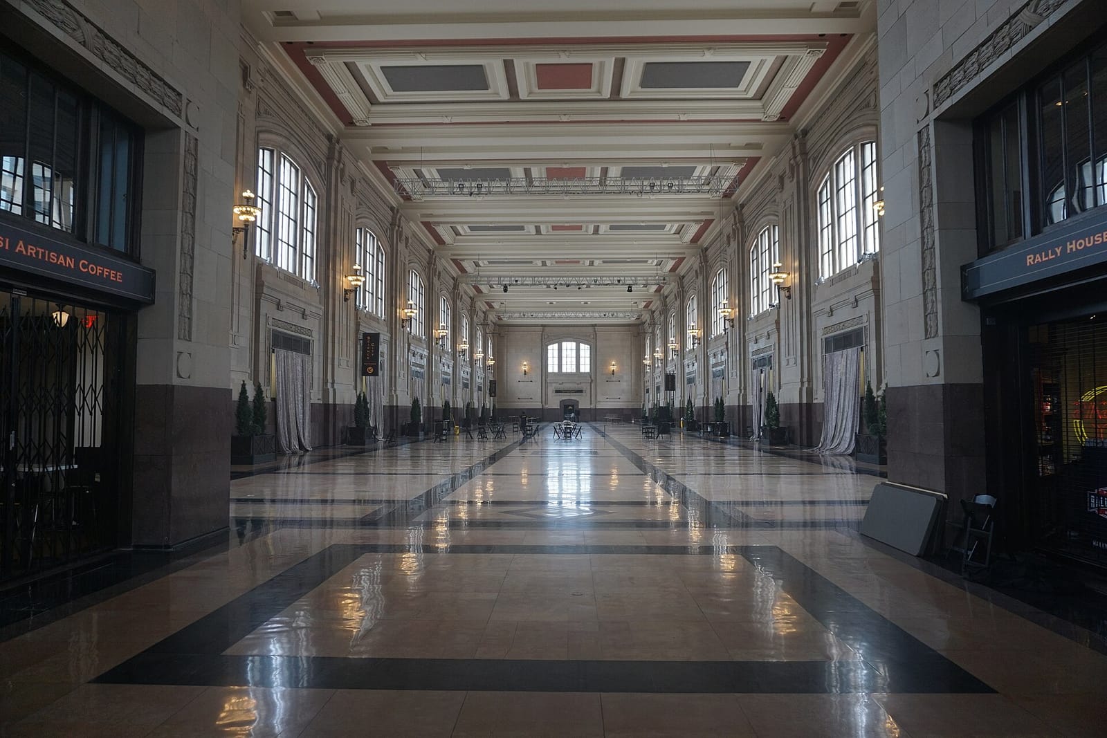Parisi - Union Station photo 4