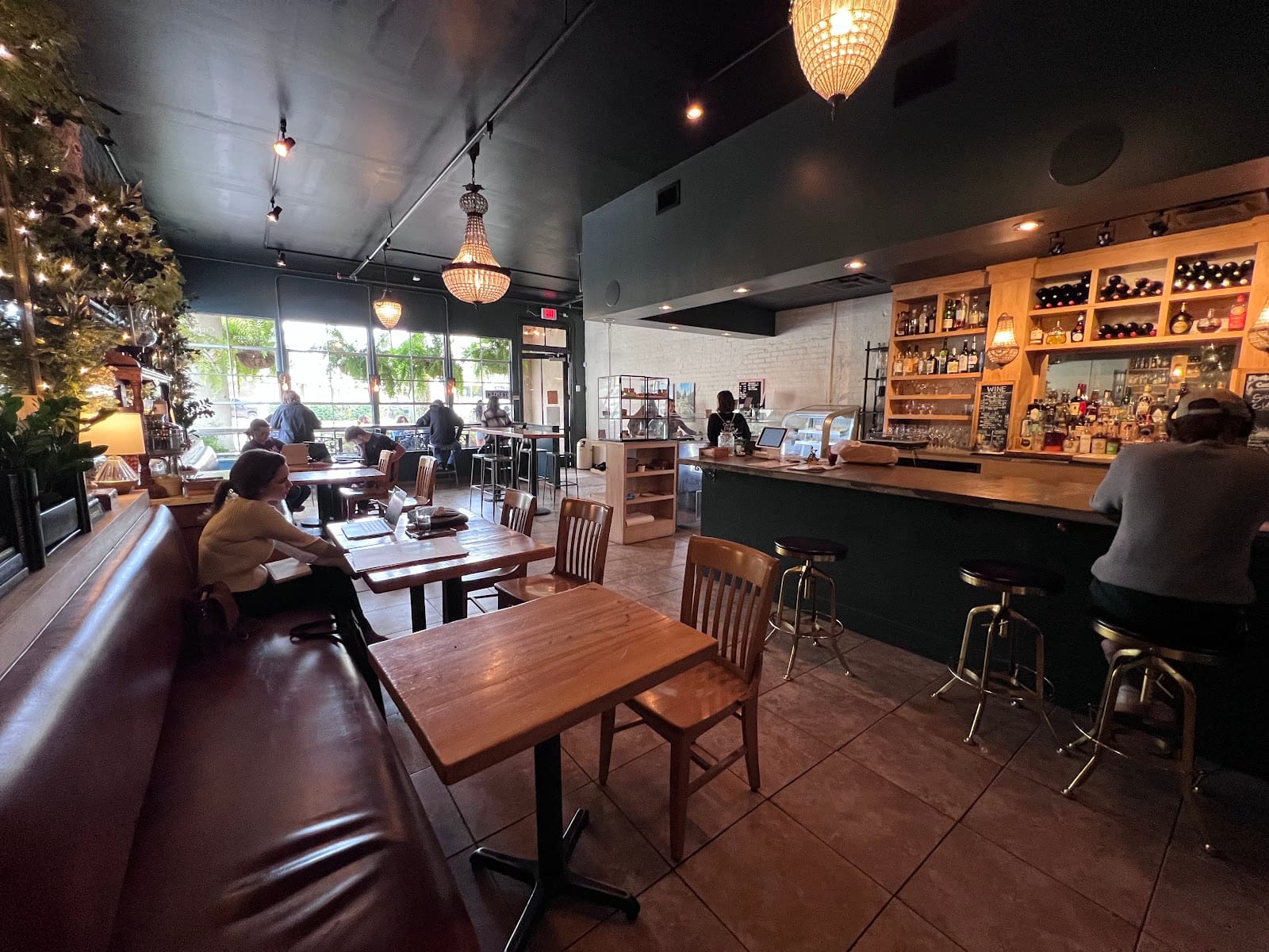 Carpe Diem Cafe & Wine Bar