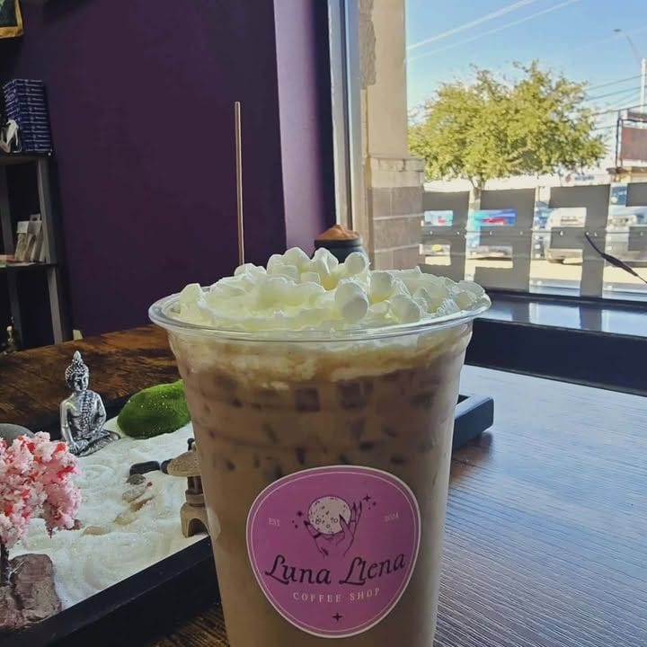 Luna Llena Coffee Shop photo 8