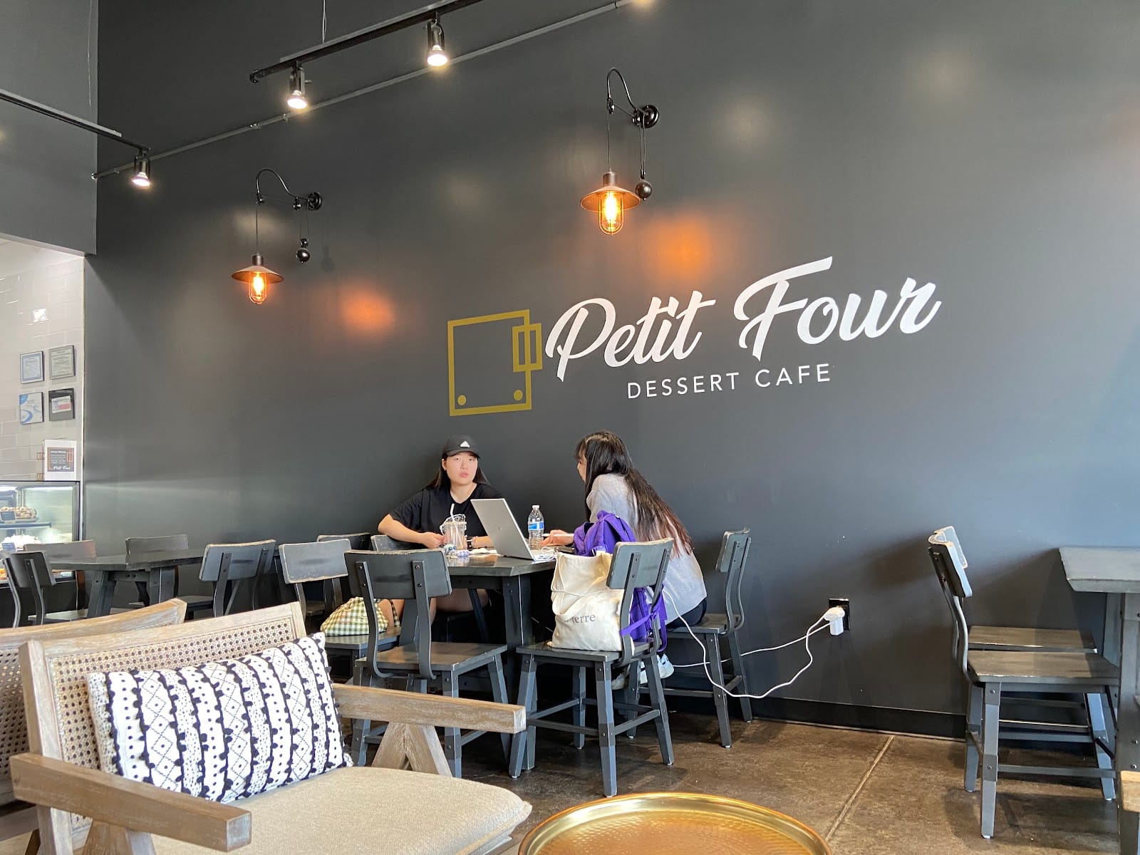 PETIT FOUR Dessert Cafe