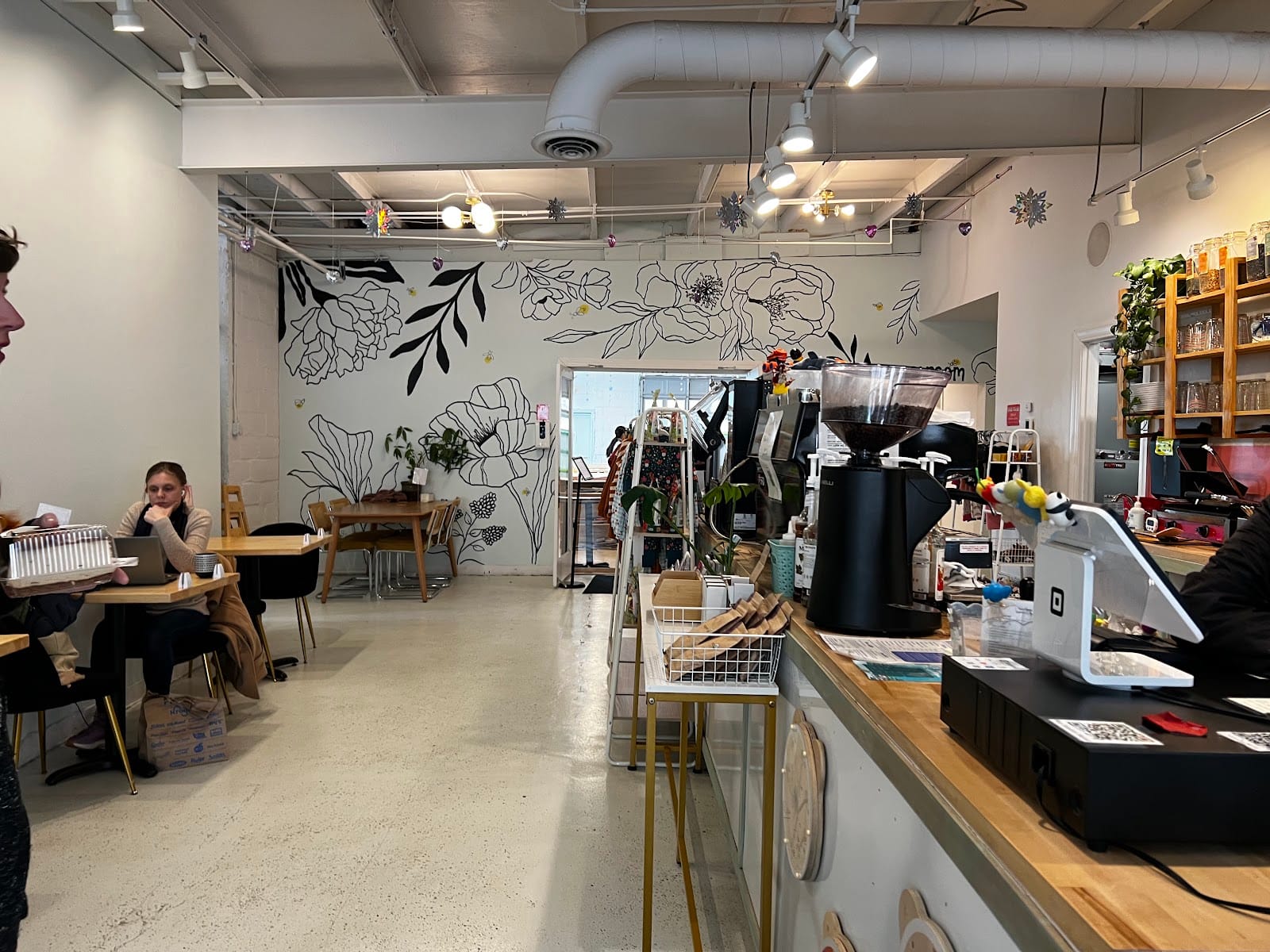 Glow Worm Cafe & Play