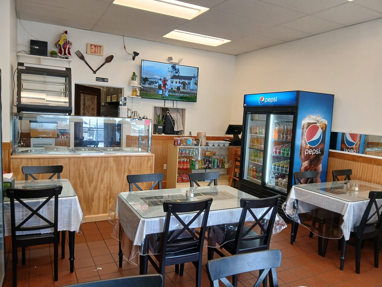La Chispa Restaurant & Cafe