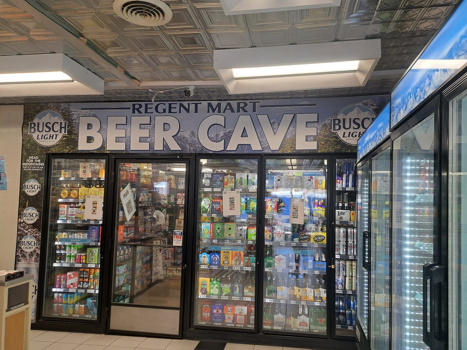 Regent Mart & Cafe