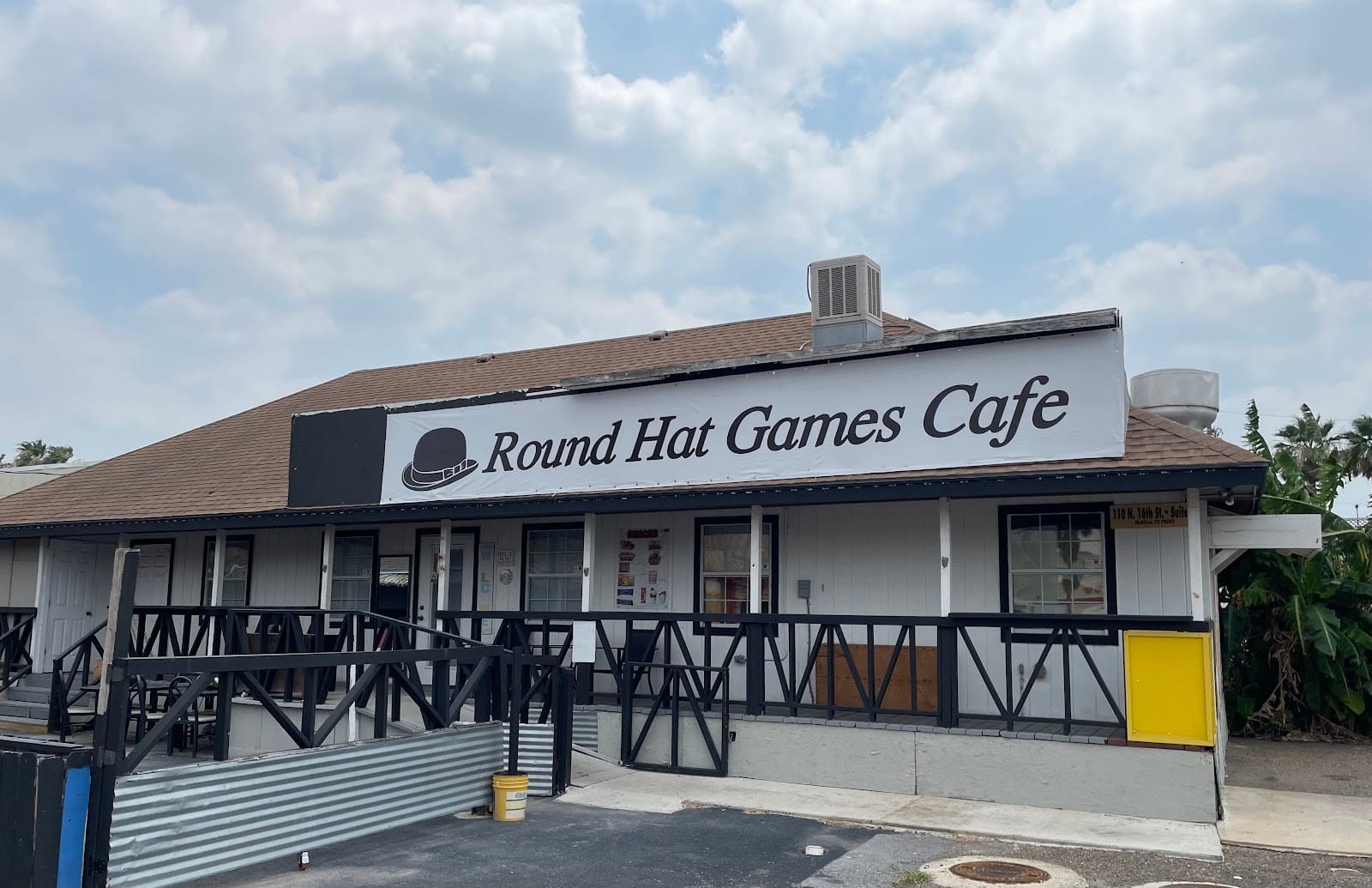 Round Hat Games Cafe