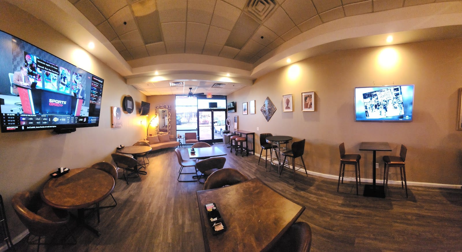Two Cups Coffee & Cafe'