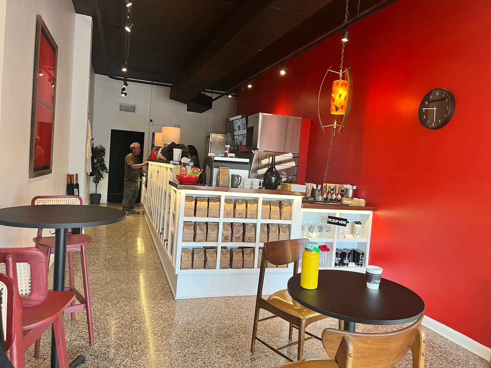 CR Coffee Shop