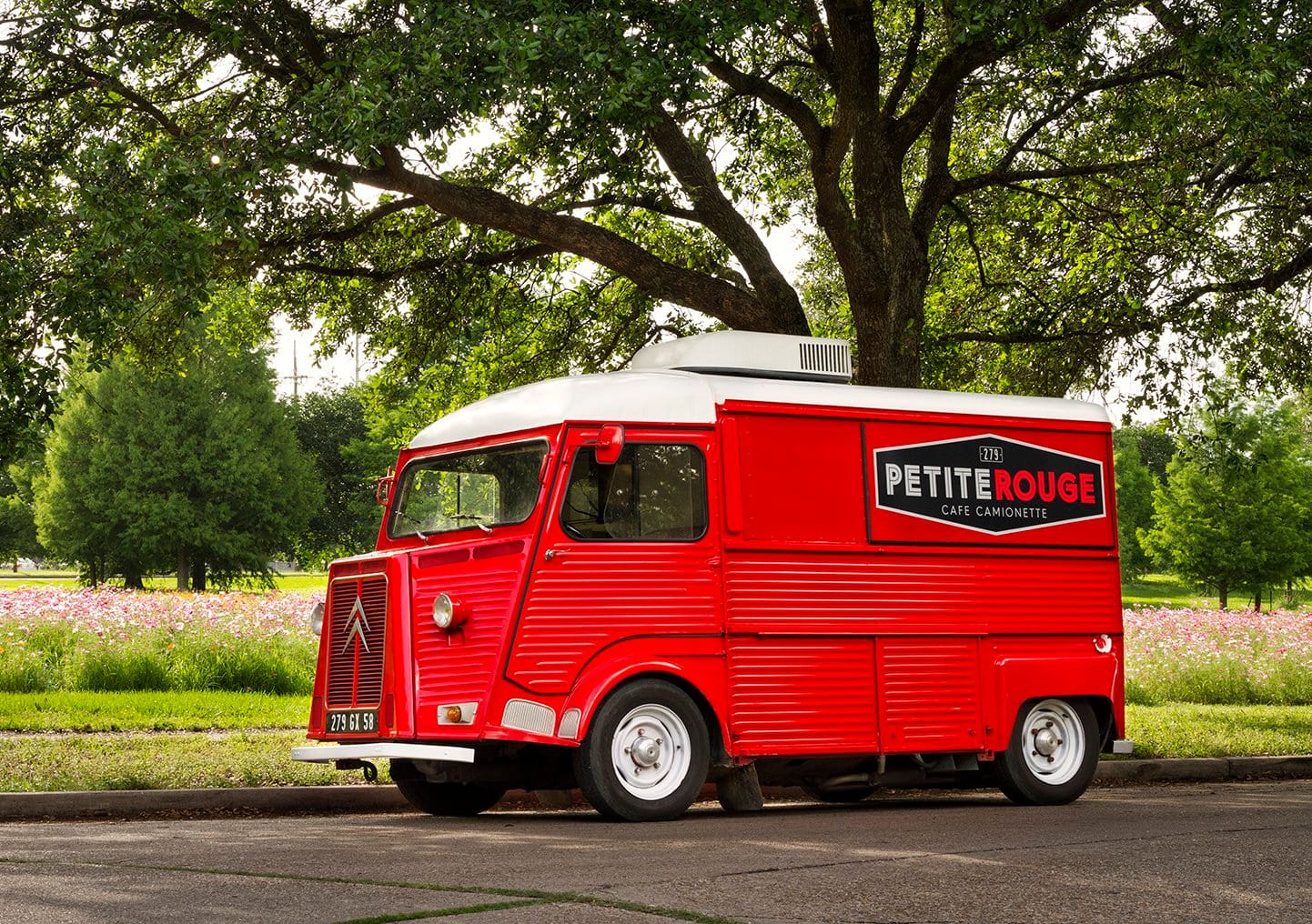 Petite Rouge Cafe & Coffee Truck photo 2