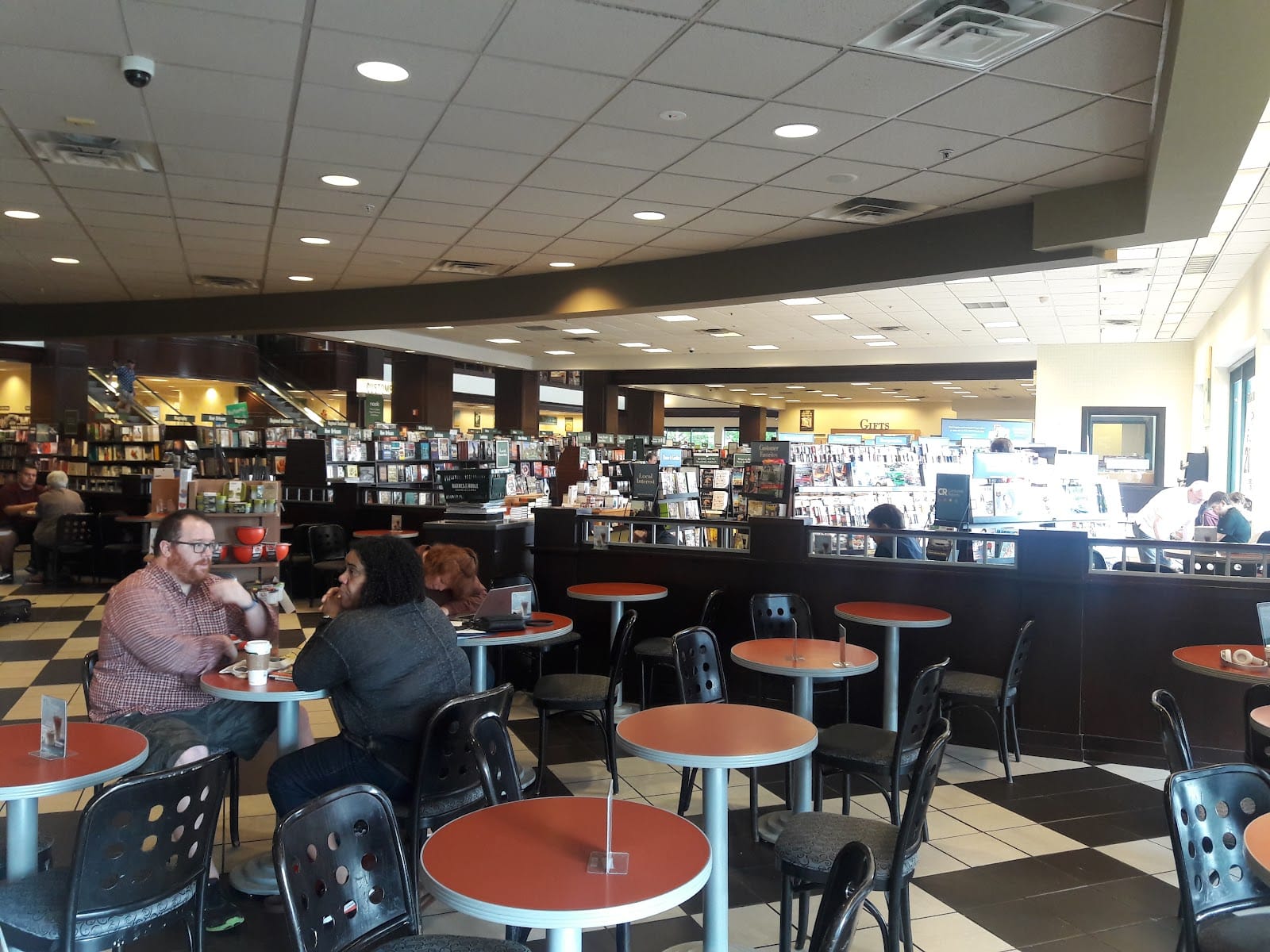 Barnes & Noble
