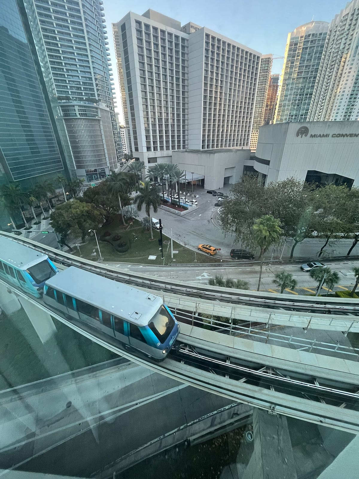 Gualt's café Miami Tower photo 5