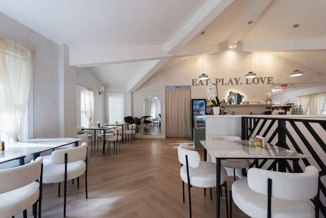 LouLou Café & Coworking Space photo 6