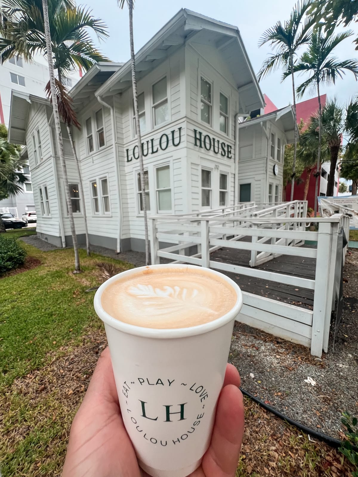 LouLou Café & Coworking Space