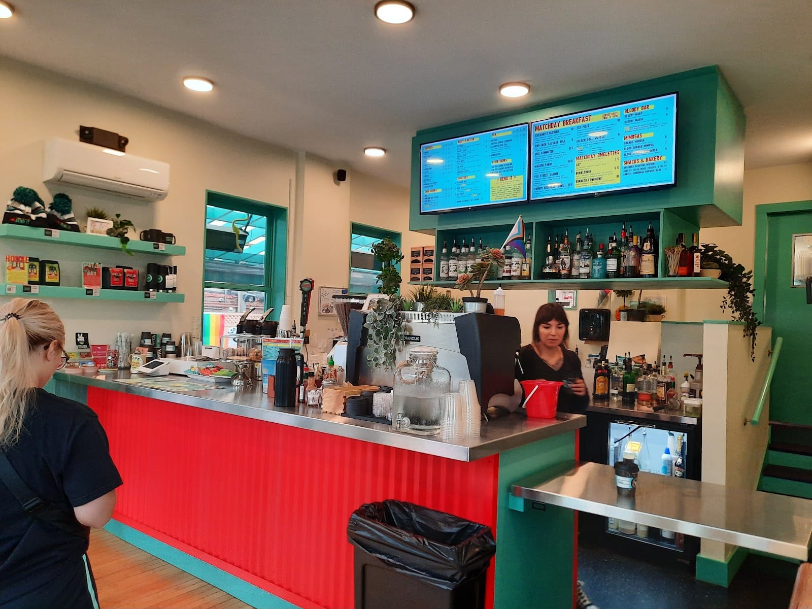 Nomad Coffee Bar