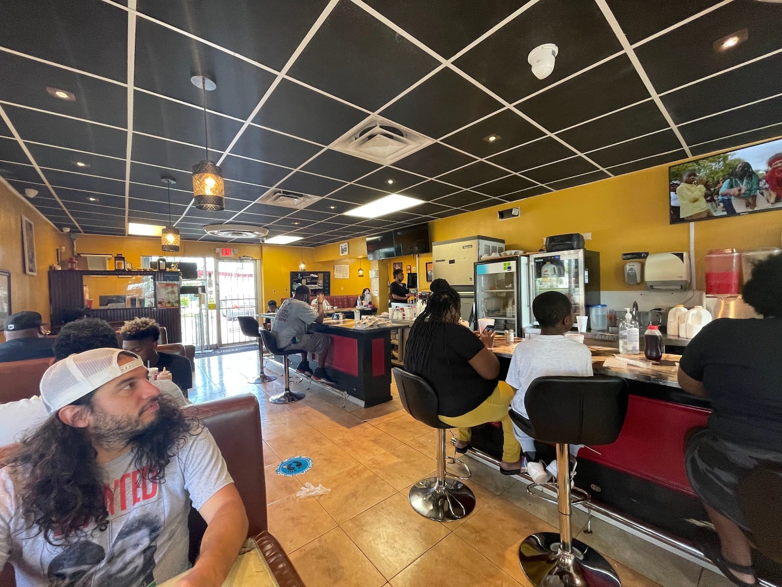 Derry's Family Restaurant