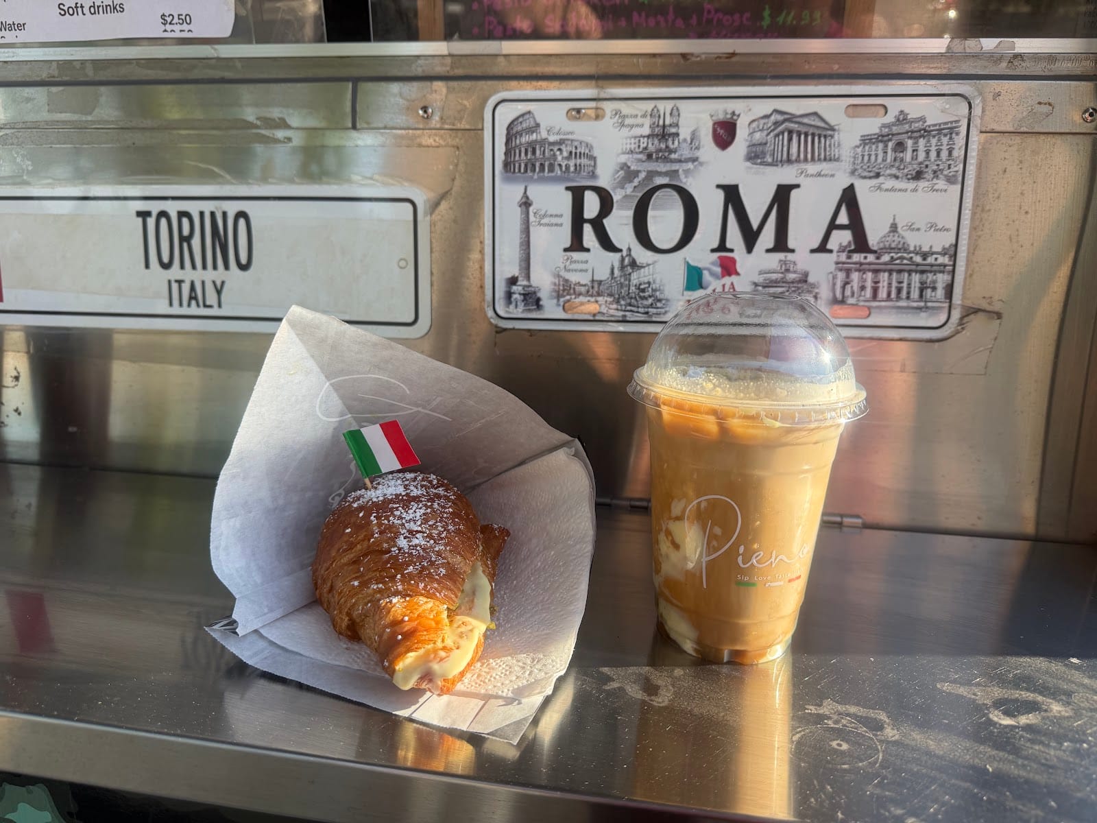 Pieno Coffee Trailer 1