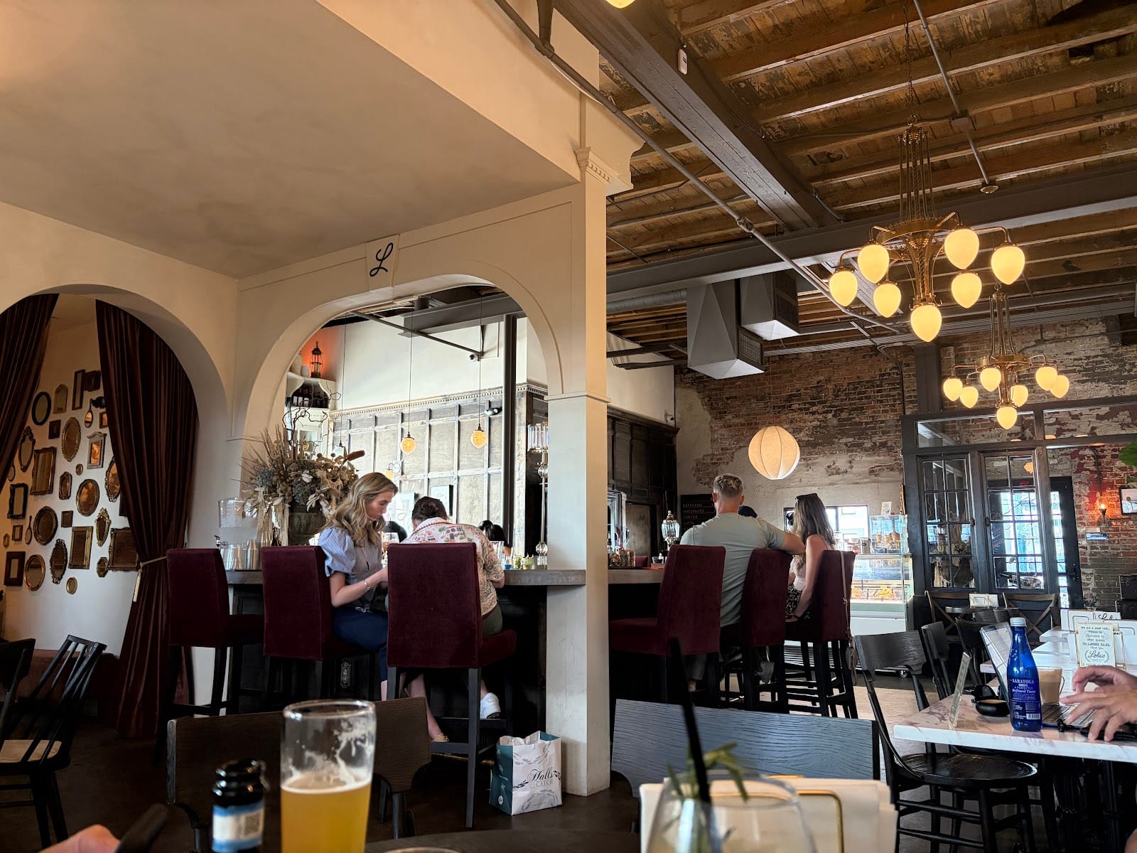 Lola's European Cafe