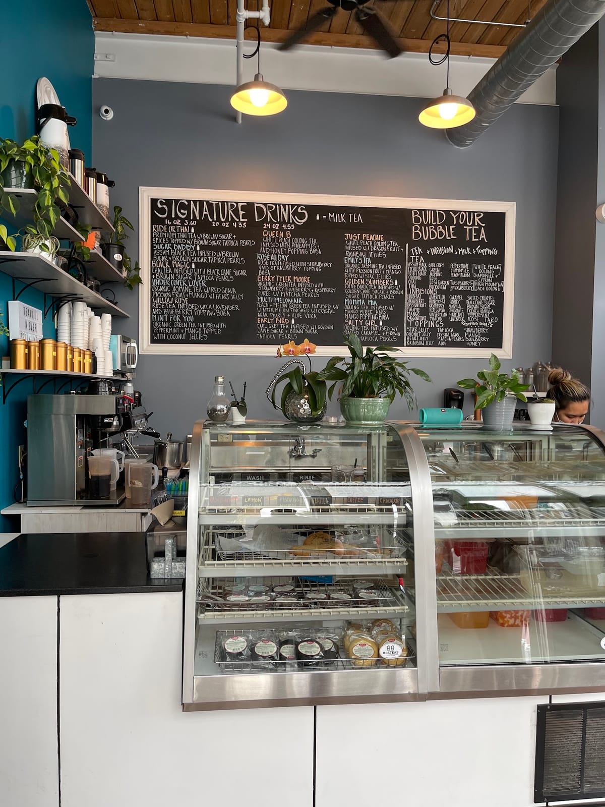 BesTeas Bubble Tea Room