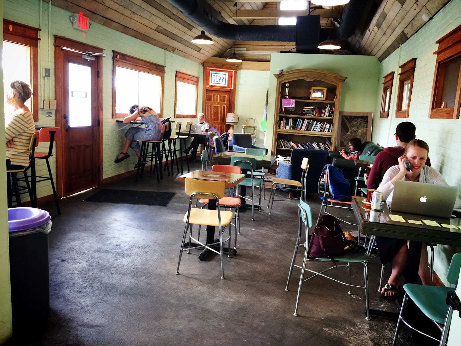 The Station Coffee Shop & Bakery