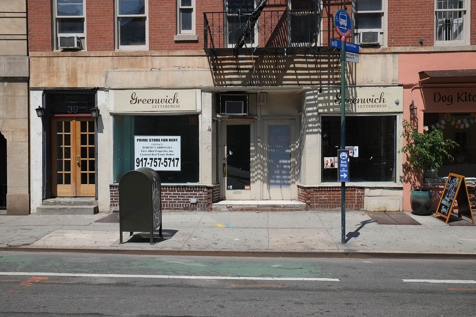 Radiant Café & Wine Bar photo 2