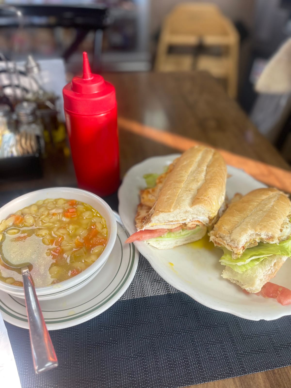 Vic's Cafe