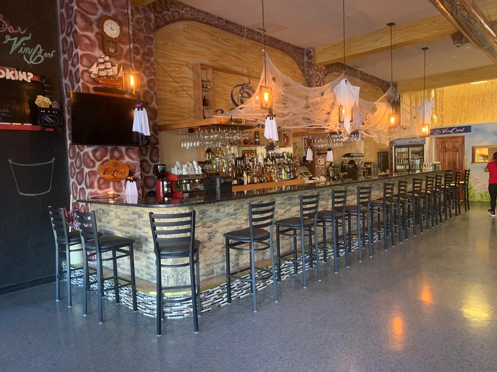 Vincent's Bar & Restaurant