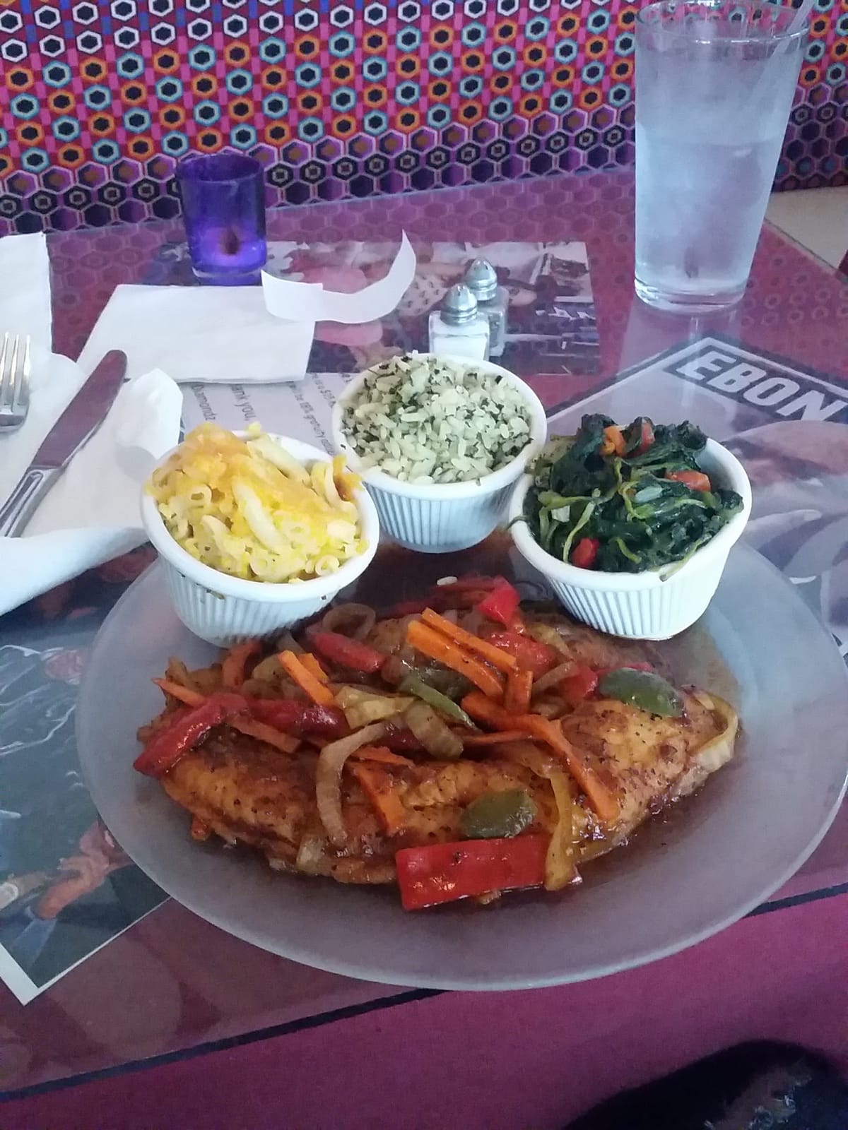 Diamondz N Da Ruff Cafe And Lounge