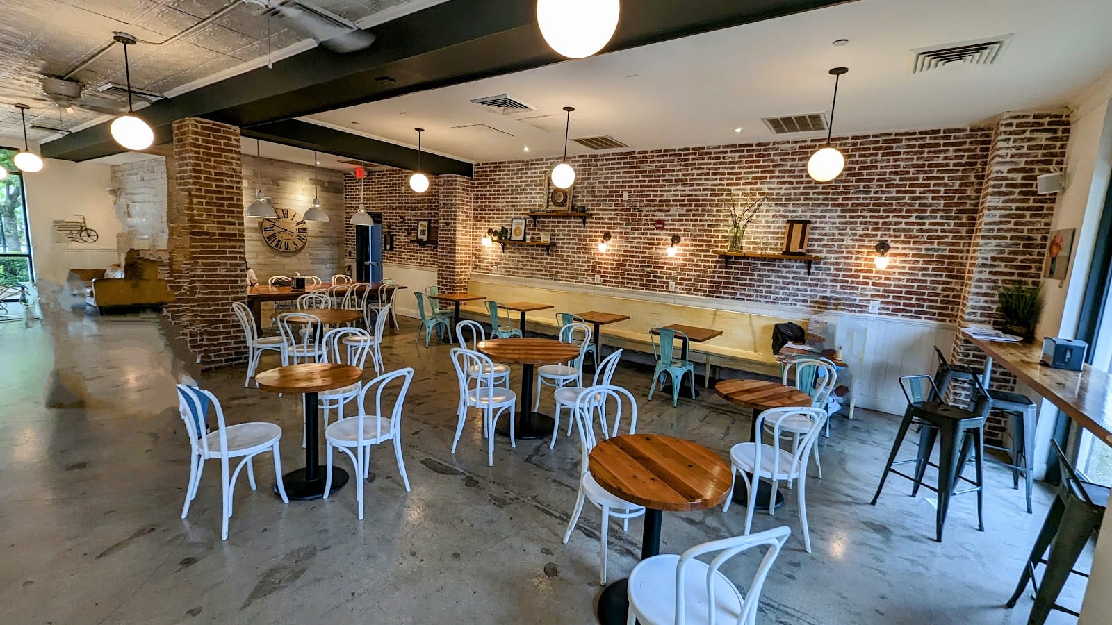 Blondies Bagels & Cafe