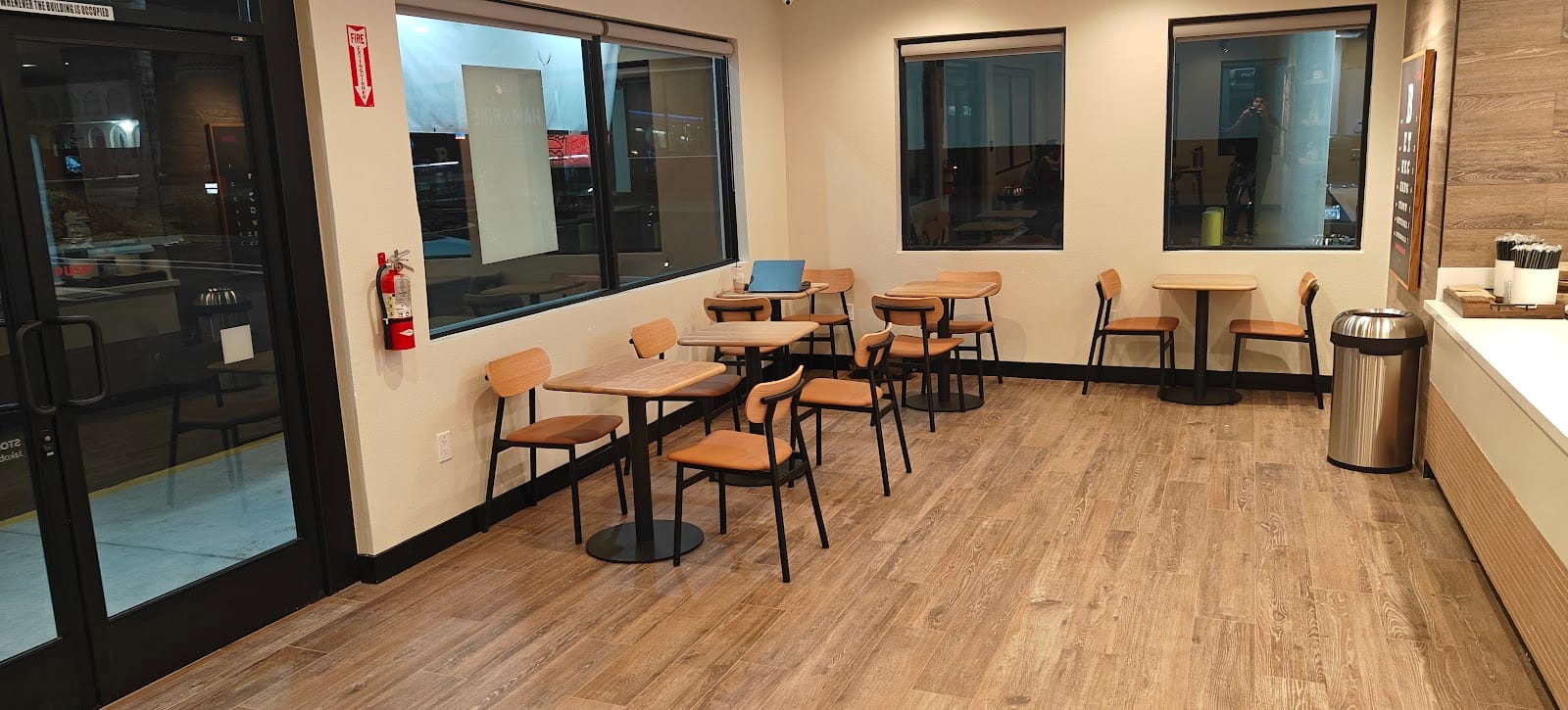 7 Leaves Cafe La Mirada