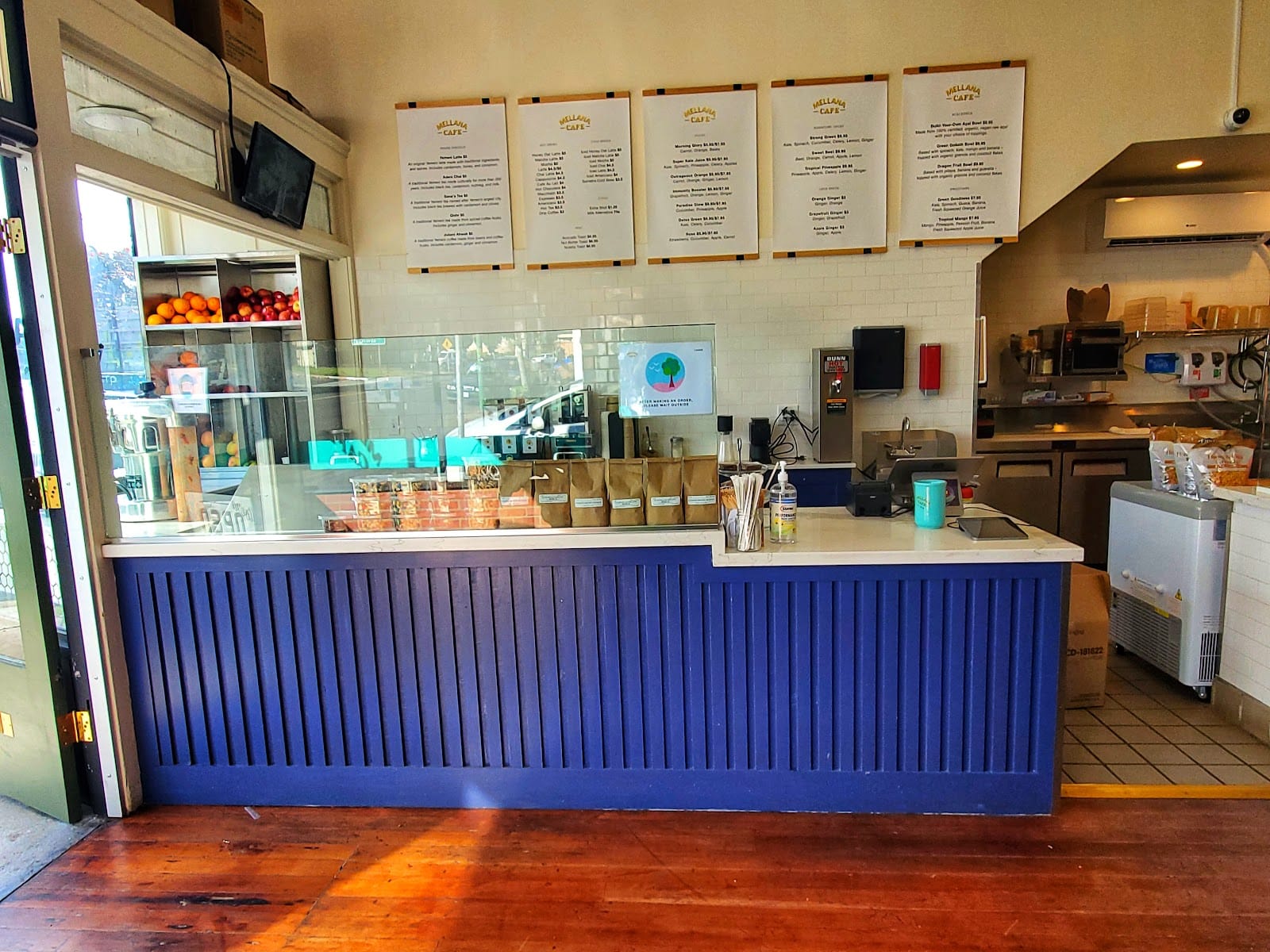 Mellana Cafe