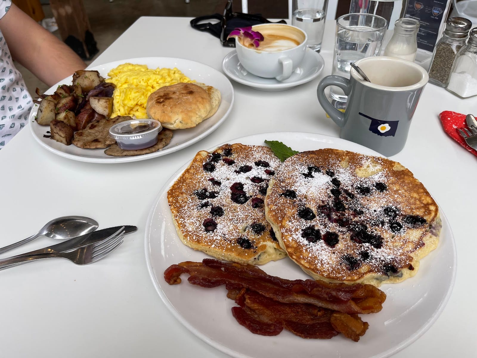 Aurora All Day Cafe