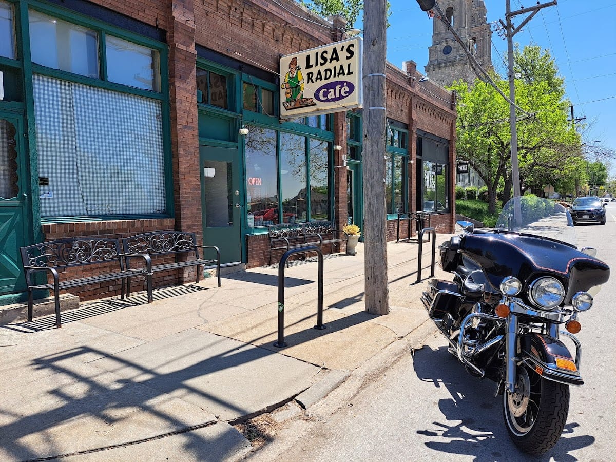 Lisa's Radial Cafe photo 4
