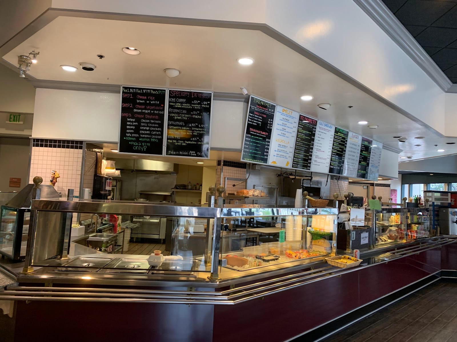 TOWN & COUNTRY CAFE
