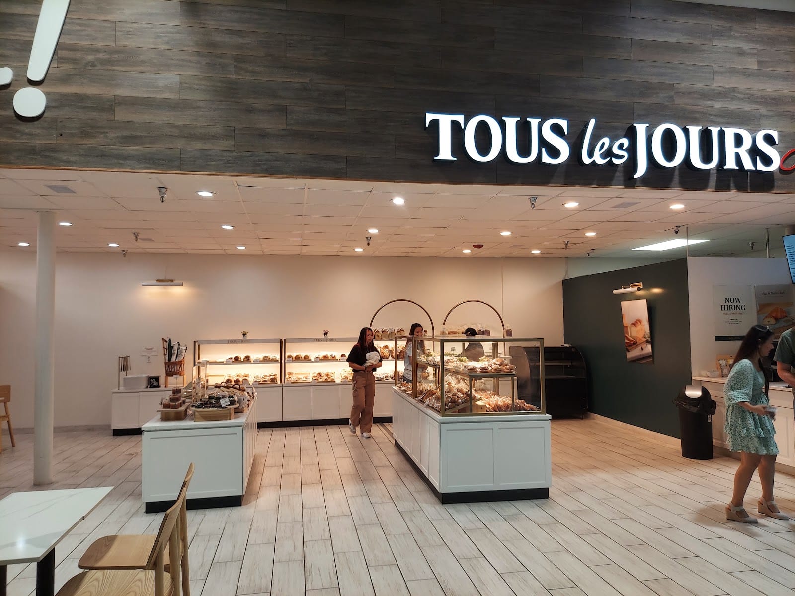 TOUS les JOURS Bakery Café