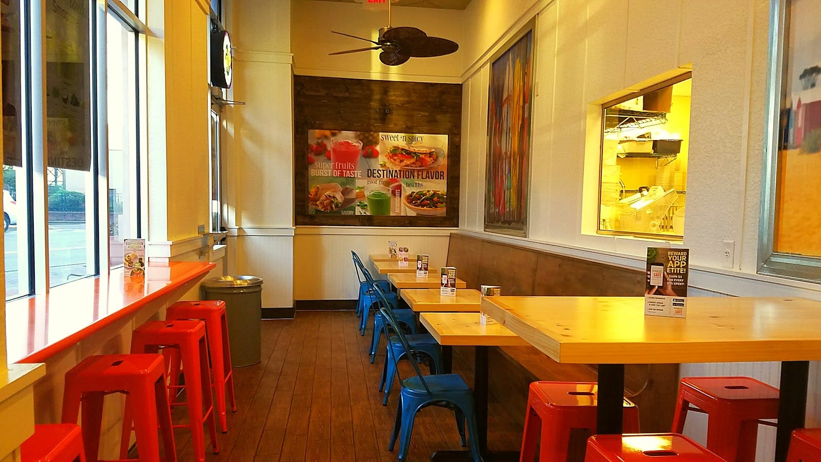 Tropical Smoothie Cafe