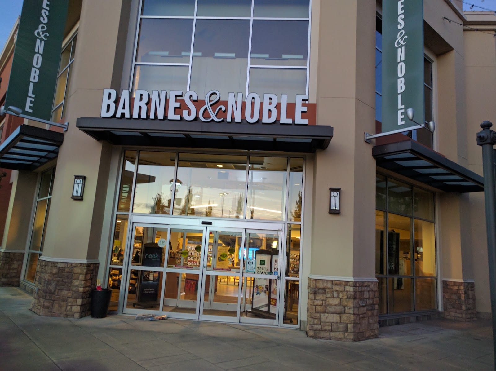 Barnes & Noble Cafe
