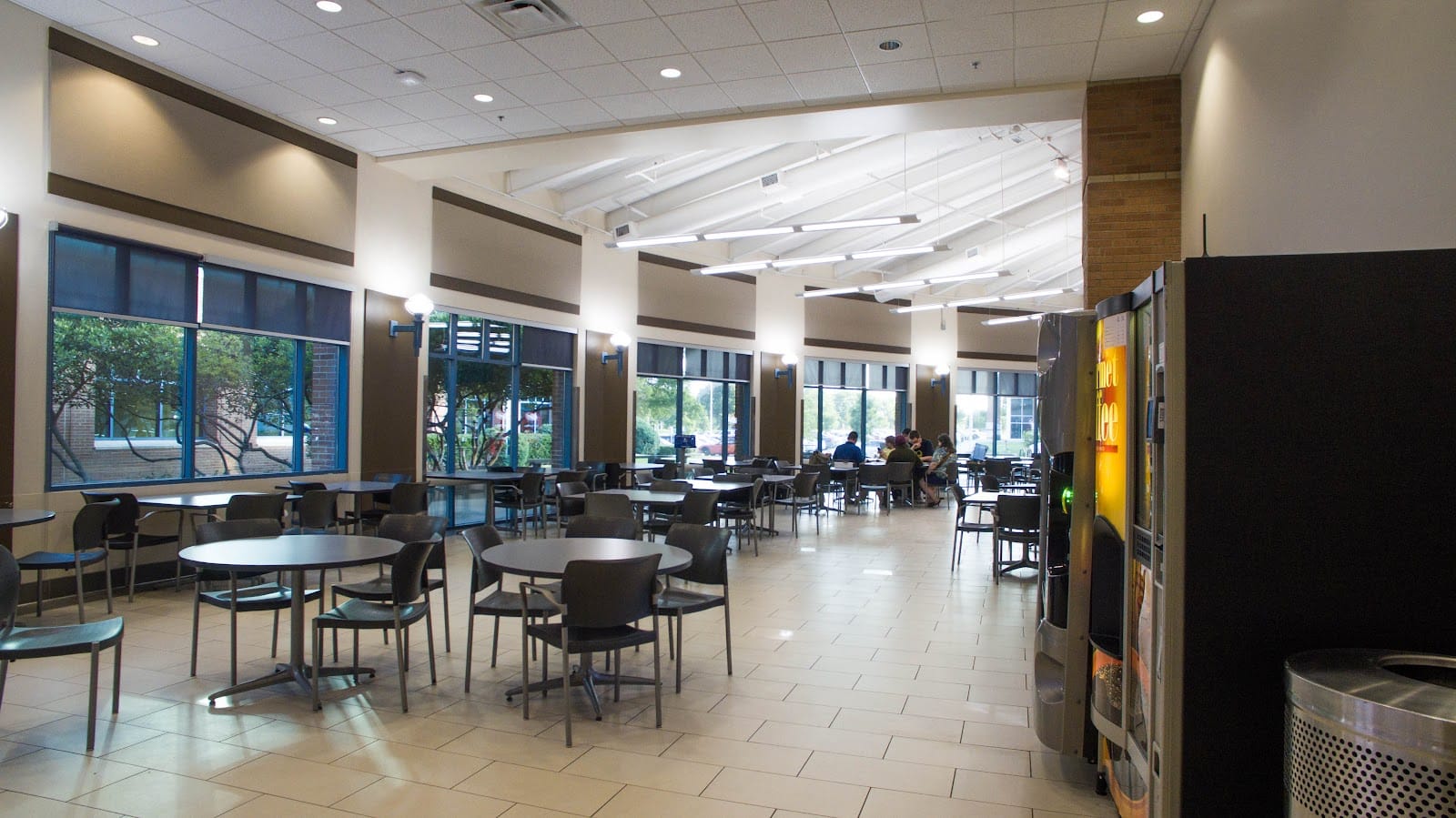 Cougar Cafe